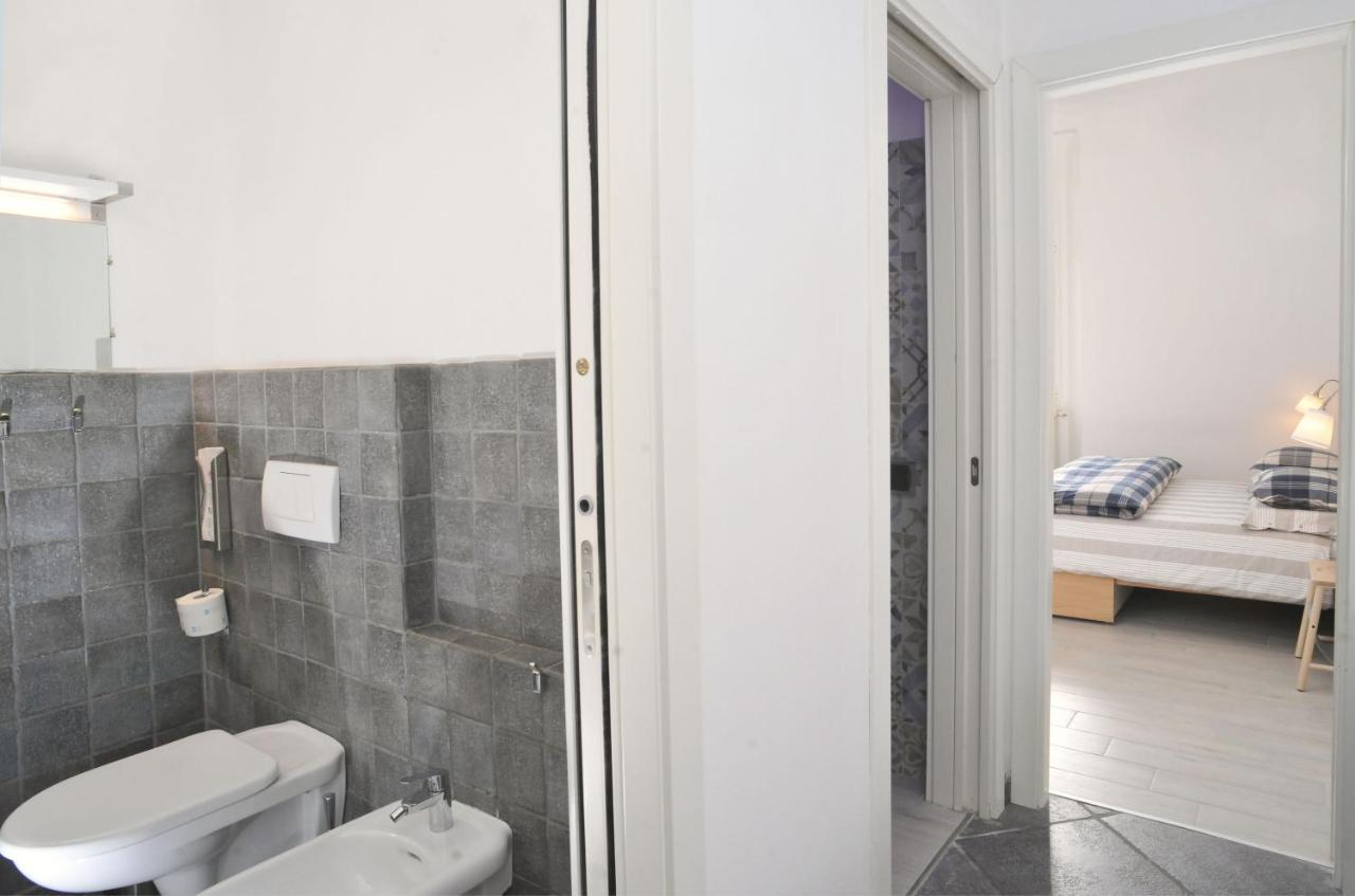 Guest House La Genesa เชอร์นอบบิโอ ภายนอก รูปภาพ