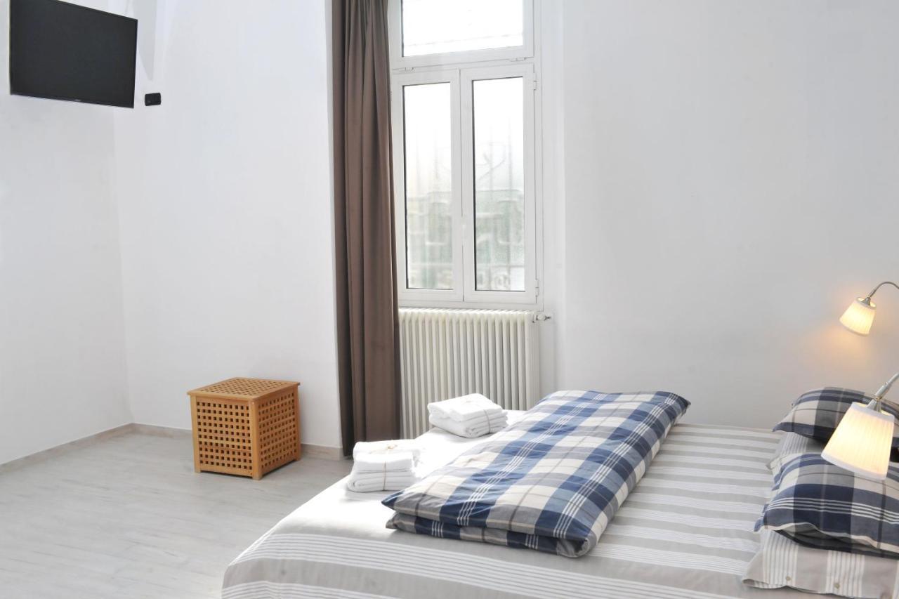 Guest House La Genesa เชอร์นอบบิโอ ภายนอก รูปภาพ